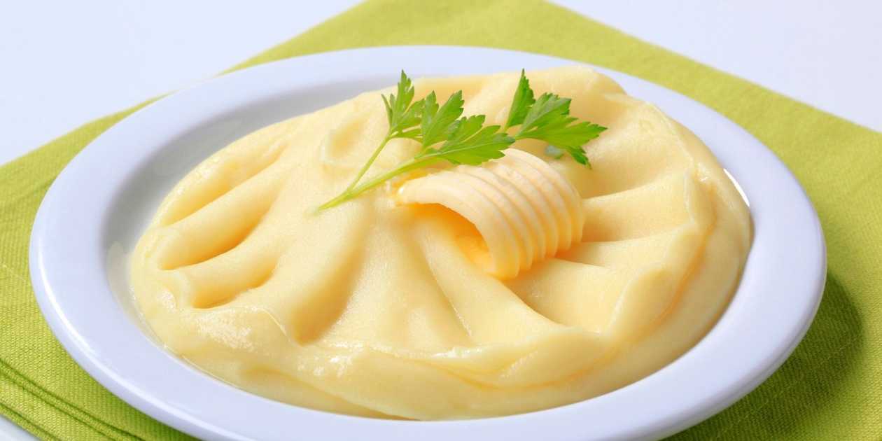 Mashed potatoes with onions and English bacon