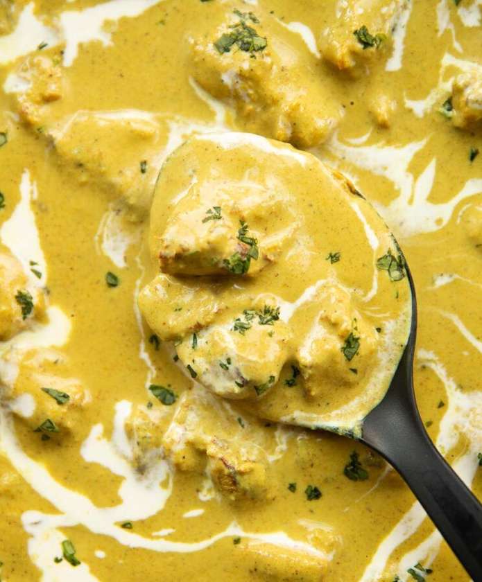Chicken Korma +Plain Rice /butter naan