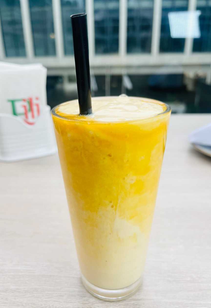 Mango smoothie