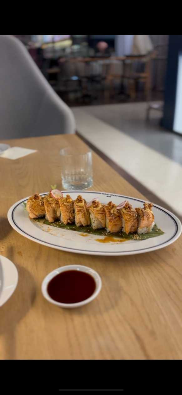 ŁOSOŚ ORZECH (8 PC)