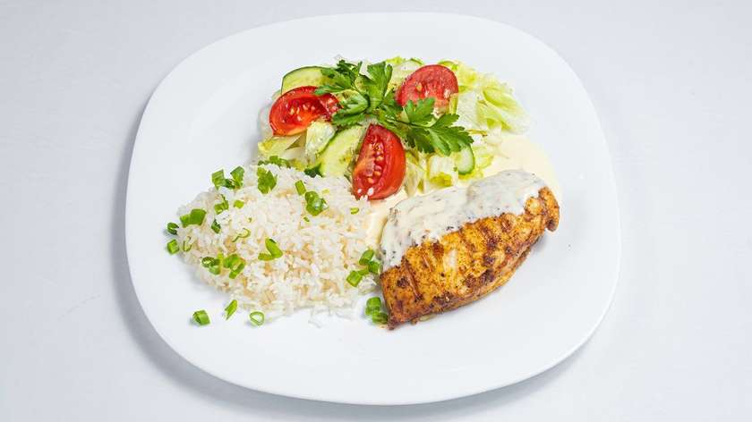 Chicken with white sauce