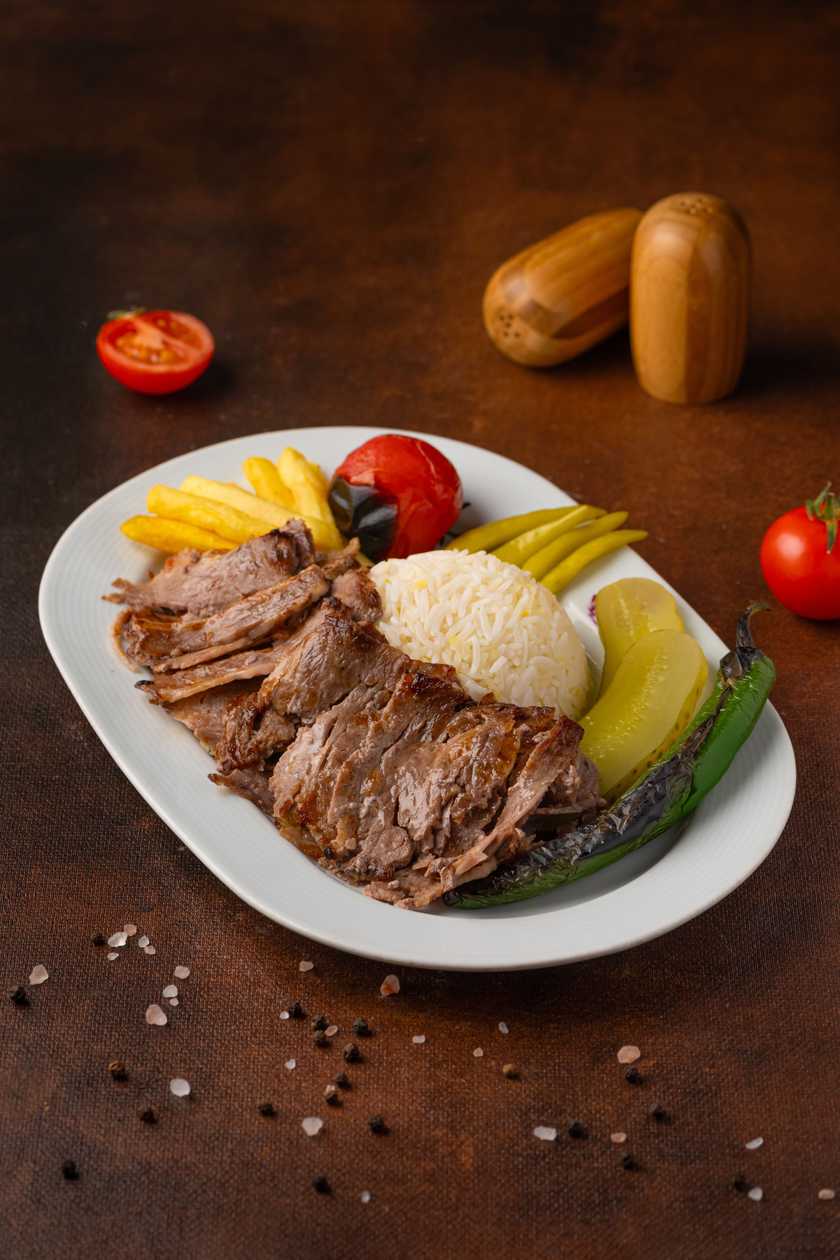 Plovüstü Ət Dönər 240 qr