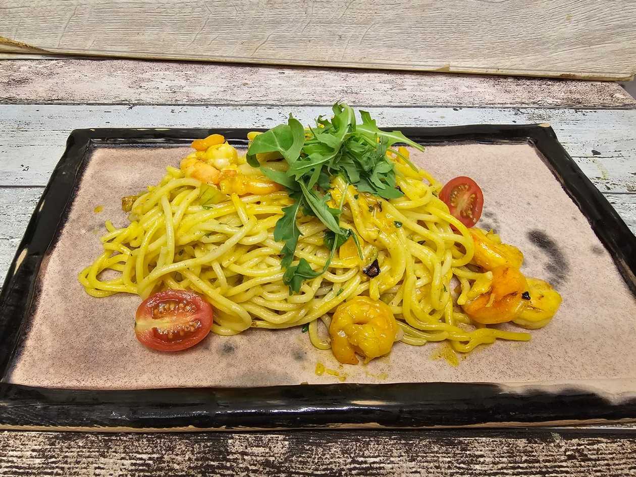 Spaghetti with shrimps