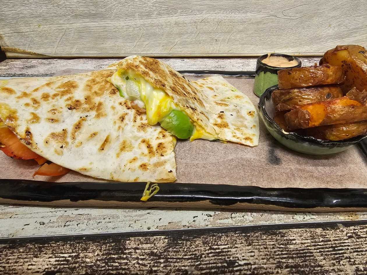 Quesadilla with avocado