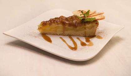 Apple and caramel tart