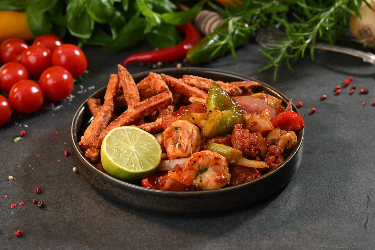 Amira with prawns🌶️