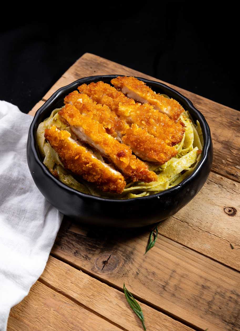 Tagliatelle Cu Pesto Si Pui