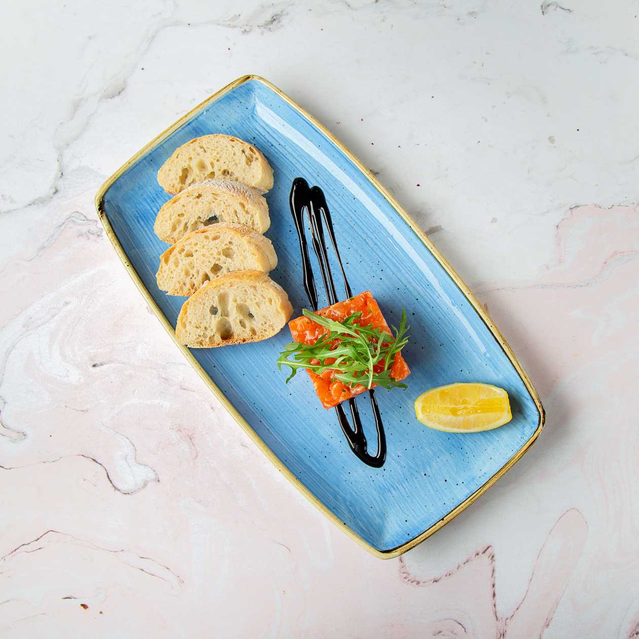 Salmon Tartare with Toast