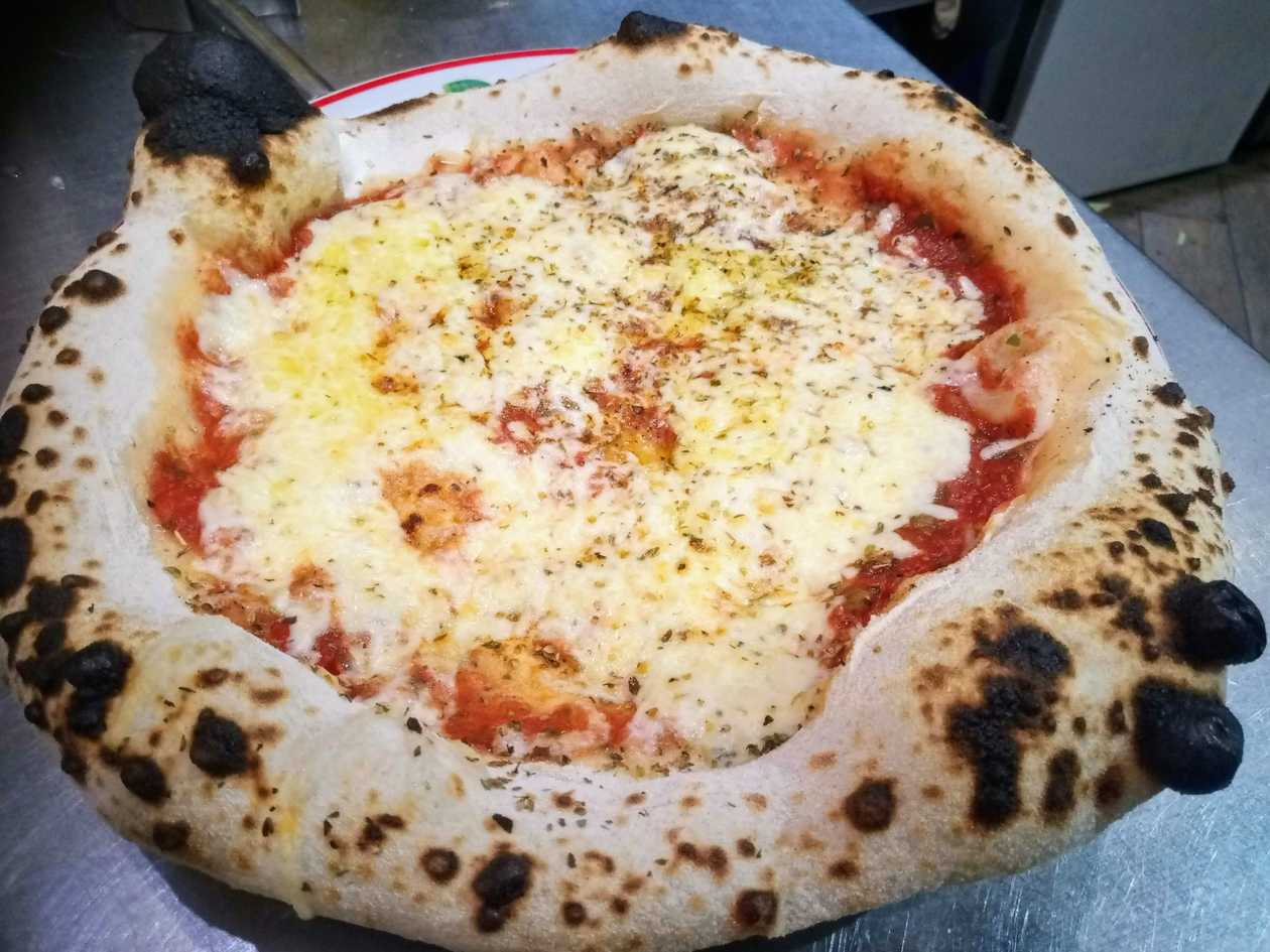 4 cheeses - pizza
