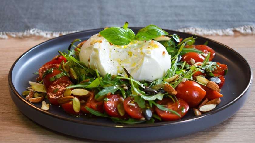 Burrata and Arugula Salad