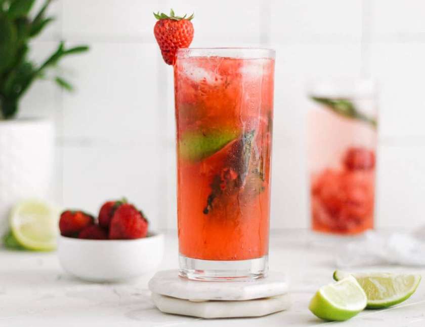 strawberry virgin mojito