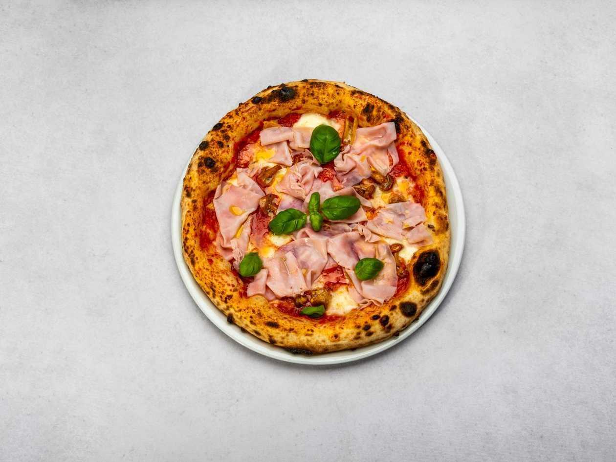 Speziale Pizza