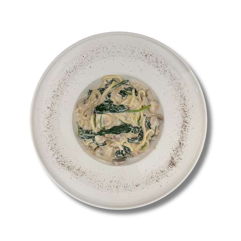 Tagliatelle cu spanac si ciuperci