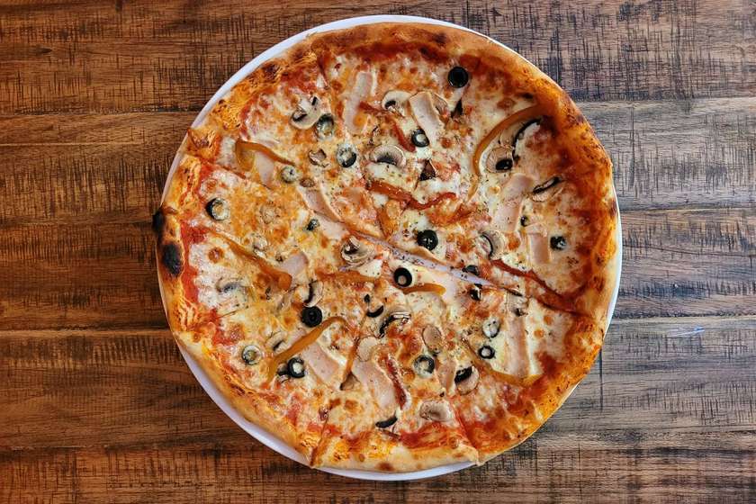 Capricciosa pizza