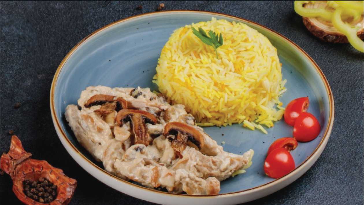 Chicken with cream sauce