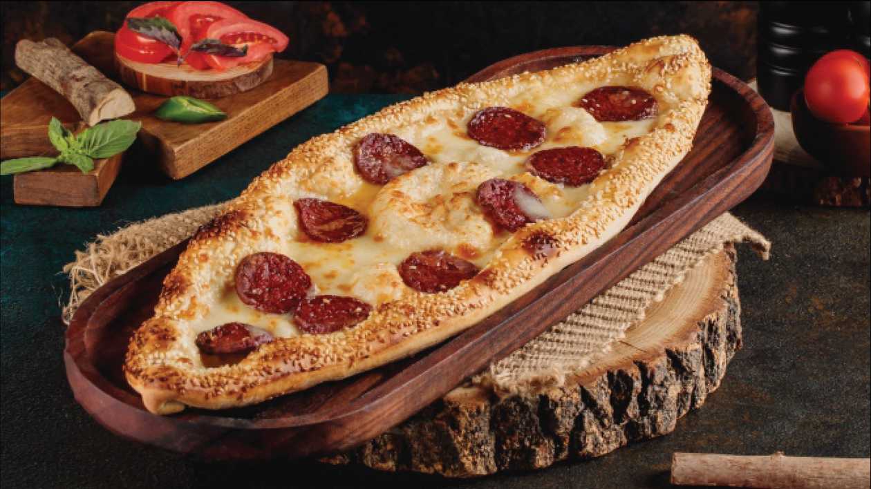 Pide with Sudjuk