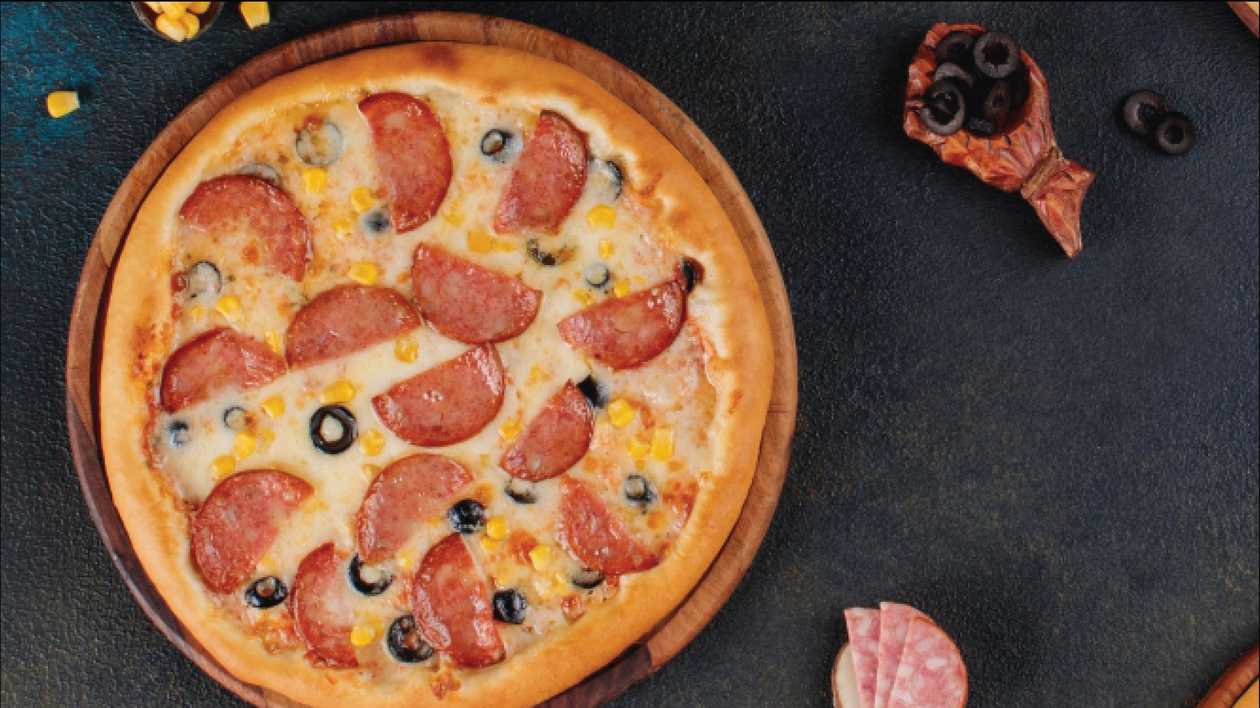 Salami Pizza