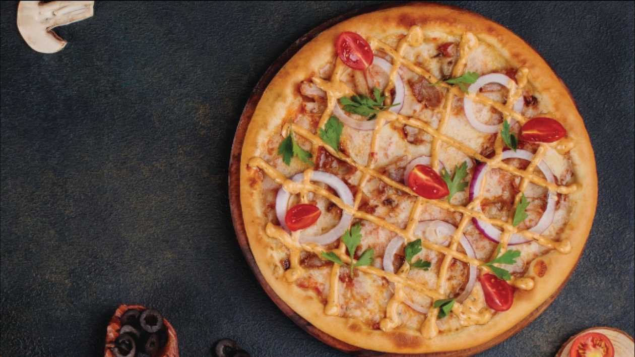 Mexican chicken pizza