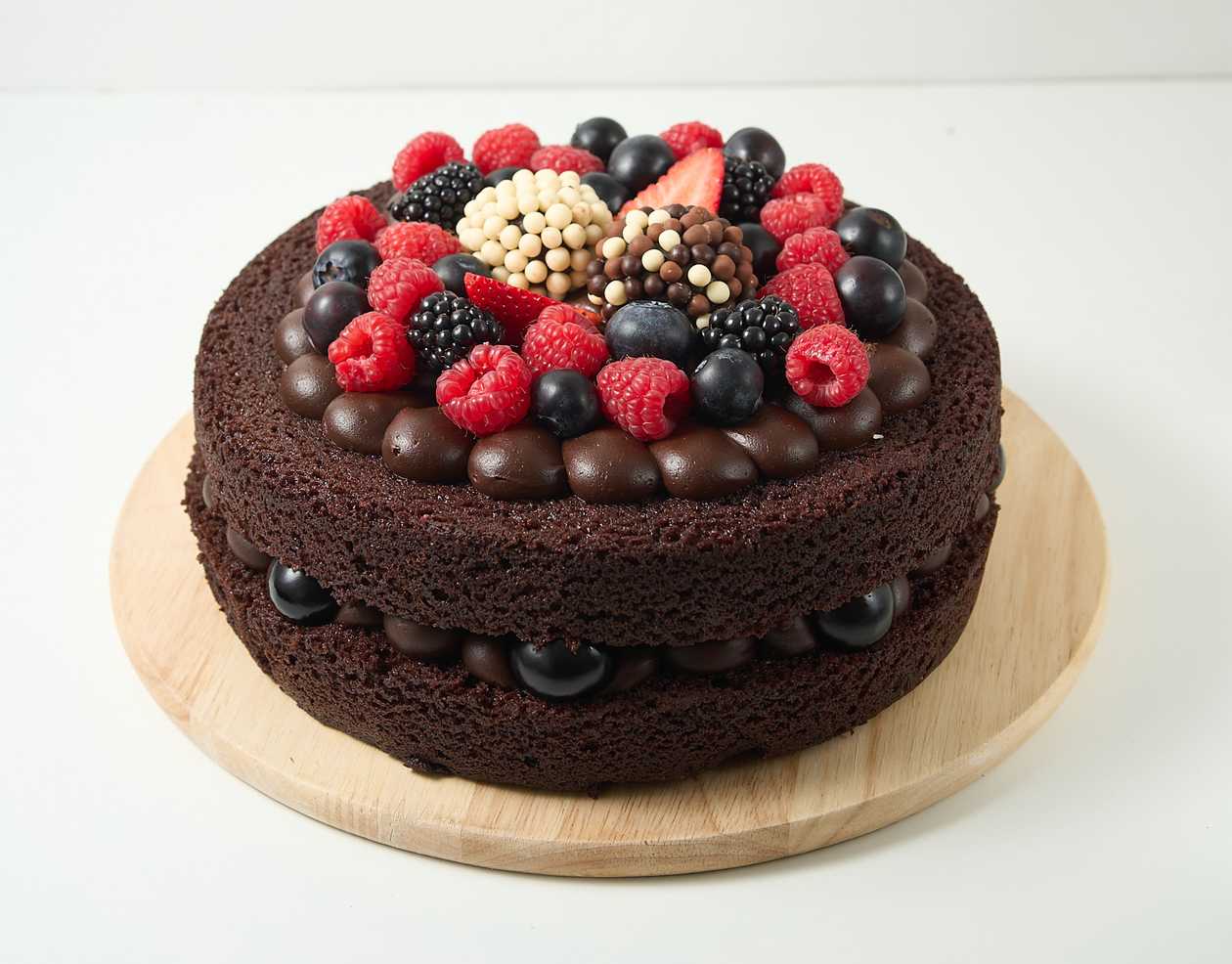 Chocoberry Cake