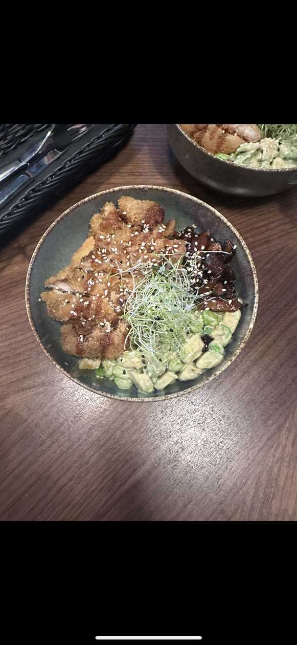 CHICKEN BOWL  (Jei reikia sąskaitos-faktūros, parašykite komentare)