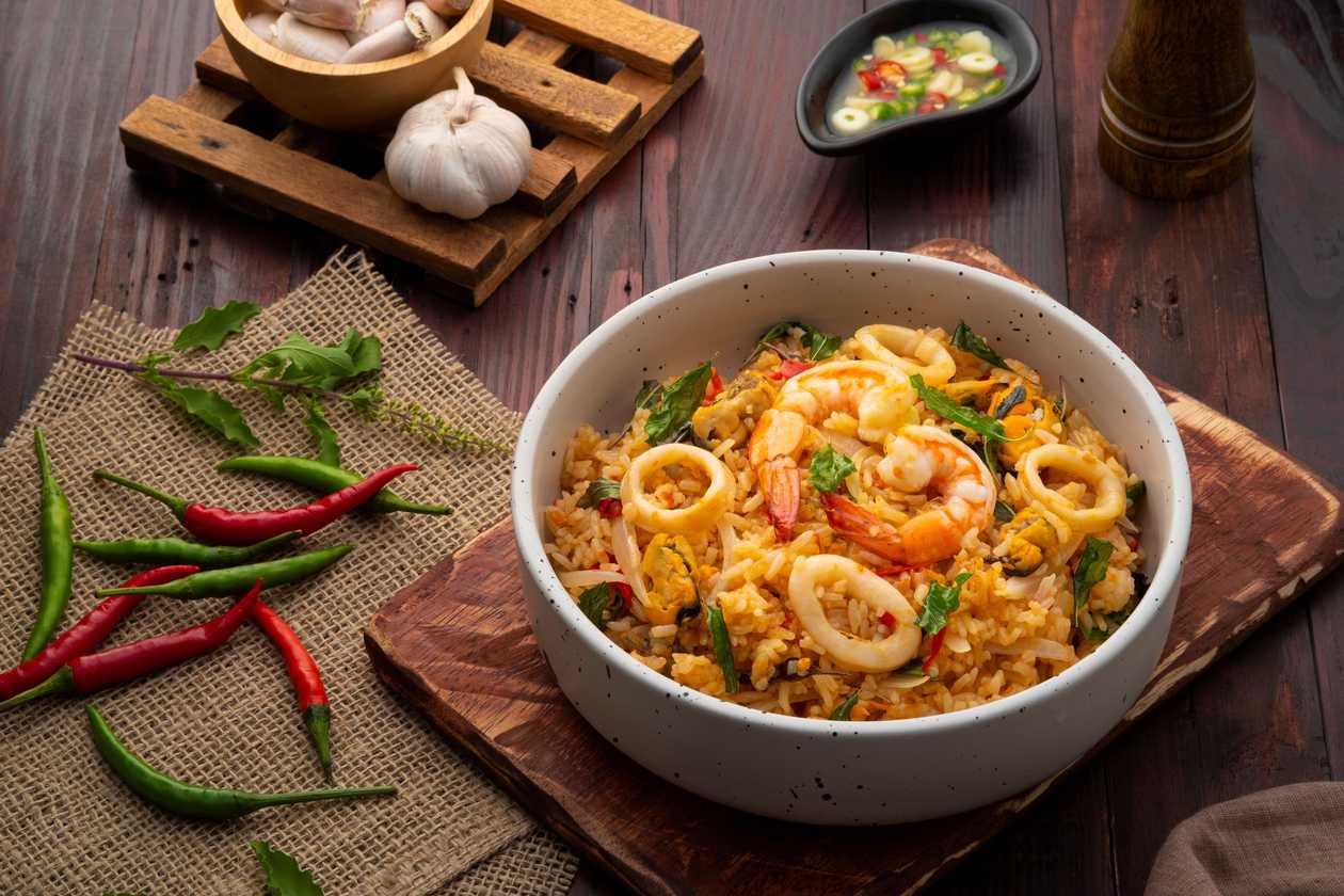 K022 Fried jasmine rice with seafood