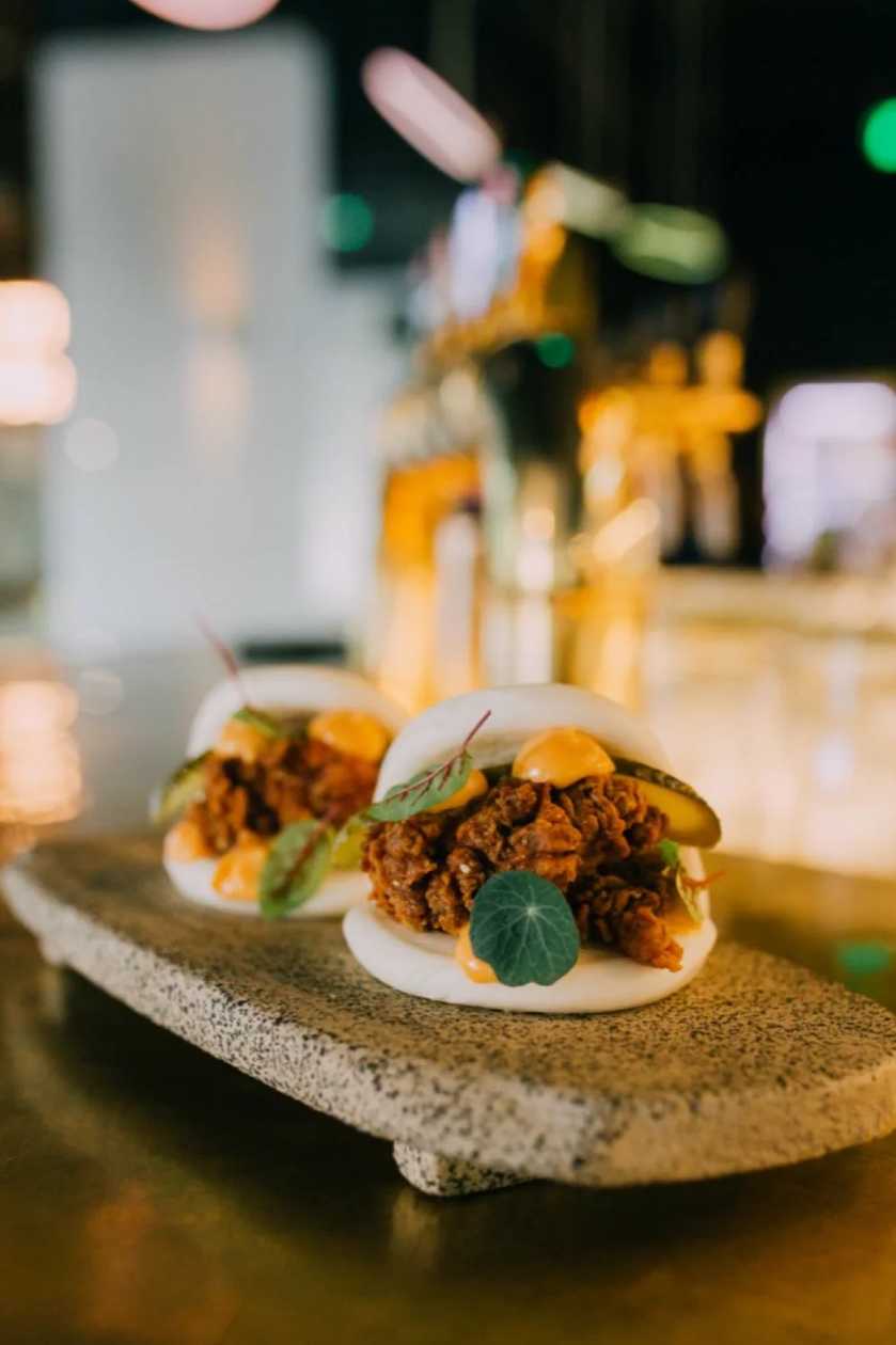 Bao buns with chicken