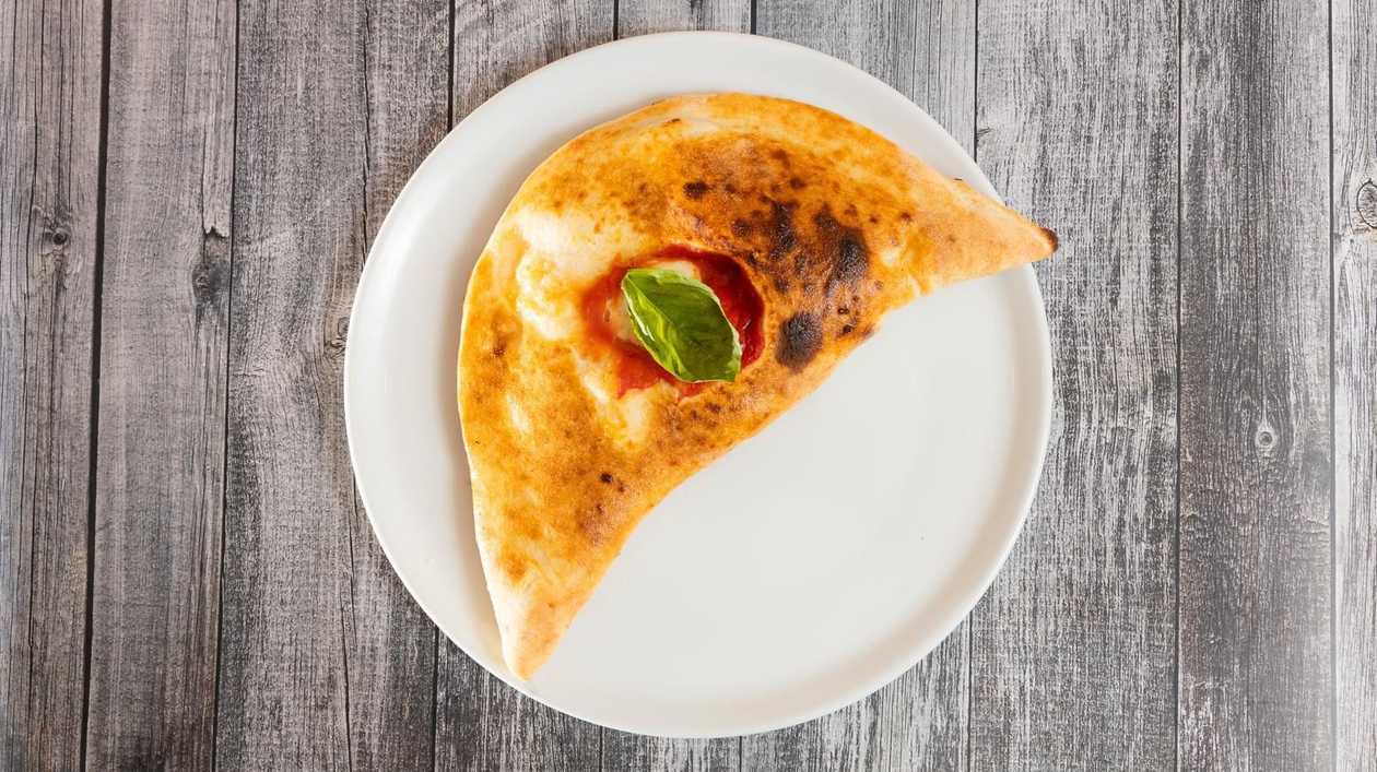 Calzone Classico