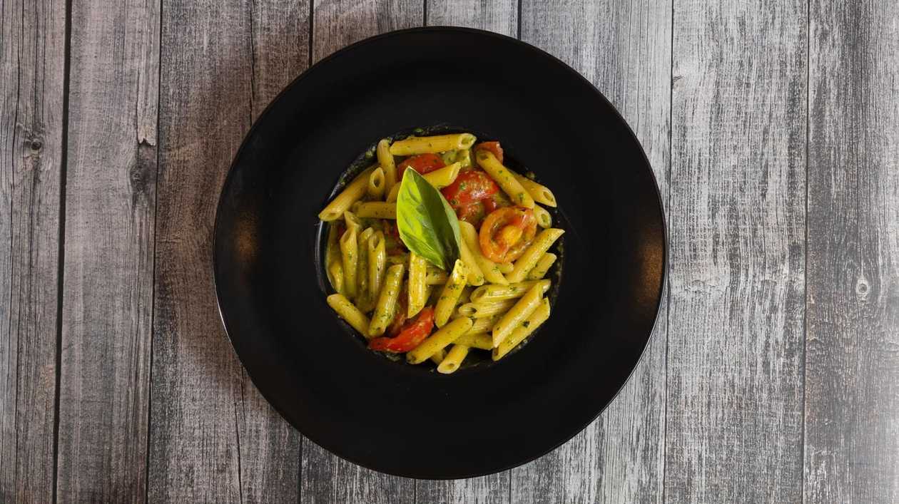 Penne Pesto & Cliegino
