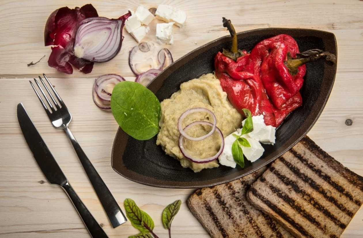 Salata vinete cu ardei copt