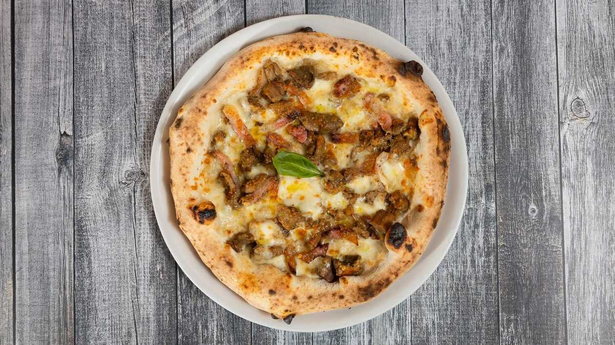 Tartufata Pizza