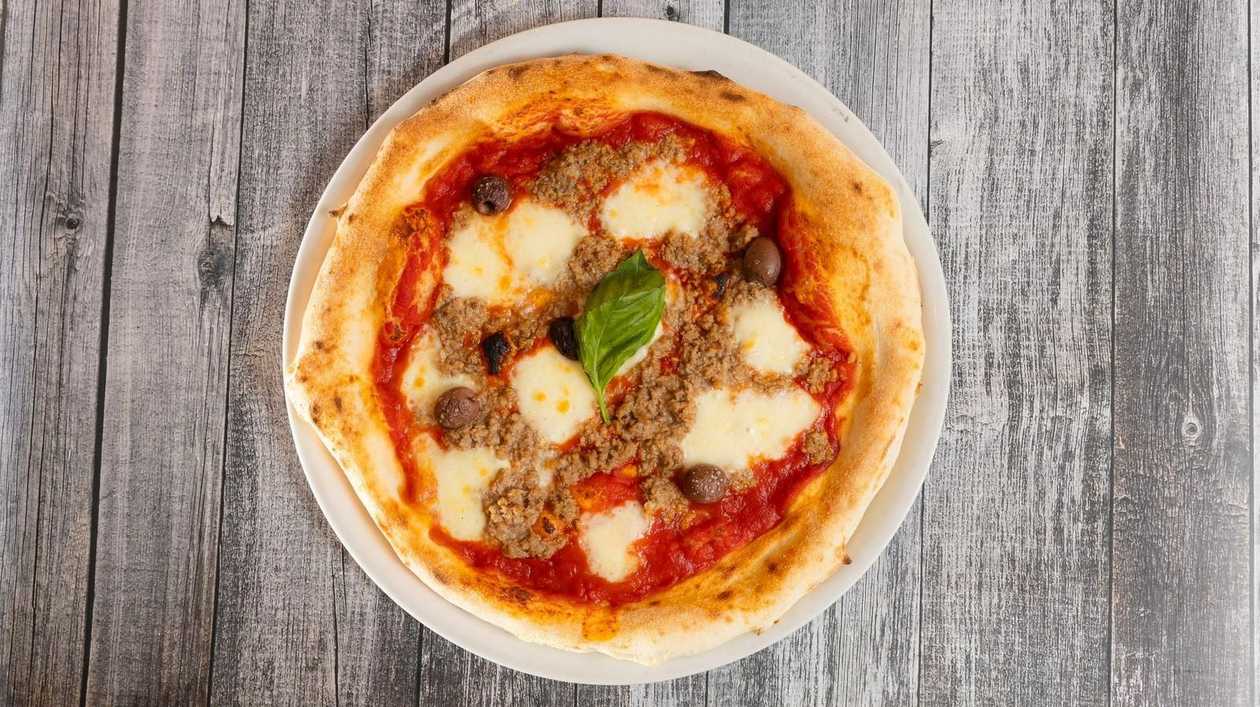 Tonnata Pizza