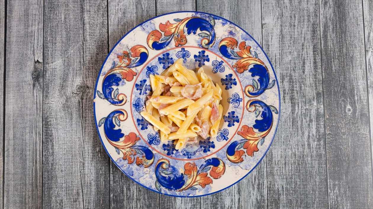 Mini Penne Prosciutto & Panna