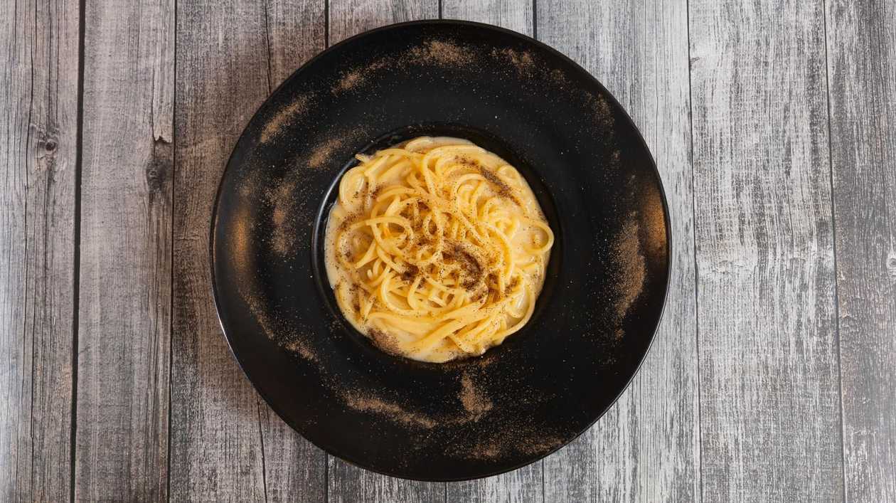 Spaghetti Cacio & Pepe