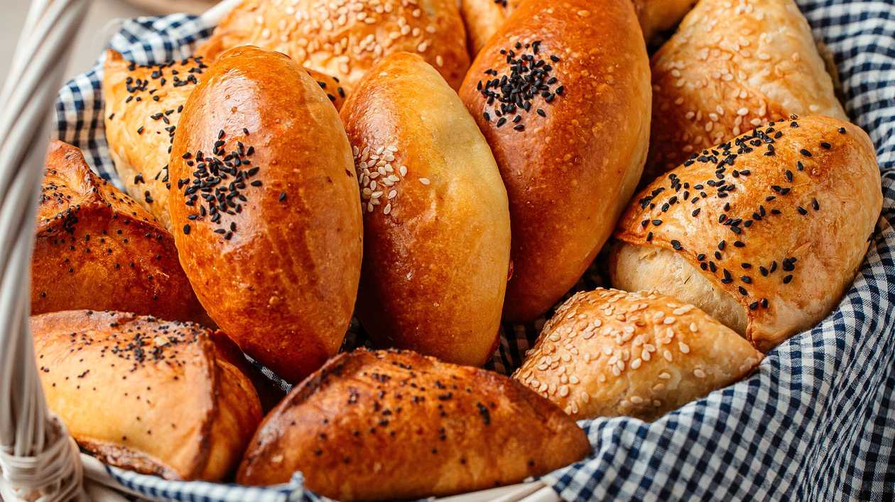 Pirojki Kartof ilə