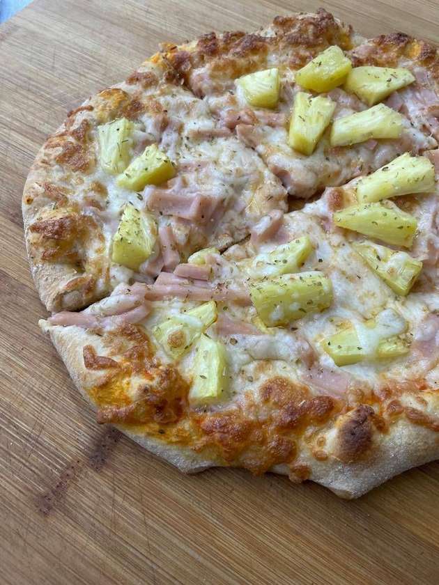Individual Pineapple and Ham Pizza