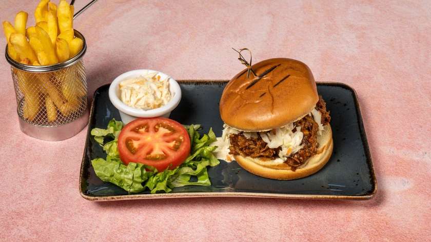 Homemade Pulled Pork Burger