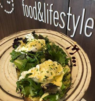 Benedict Toast