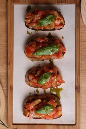 Classic Italian Bruschetta