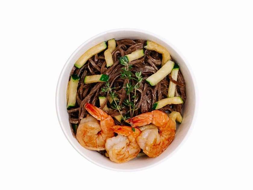Soba with shrimps