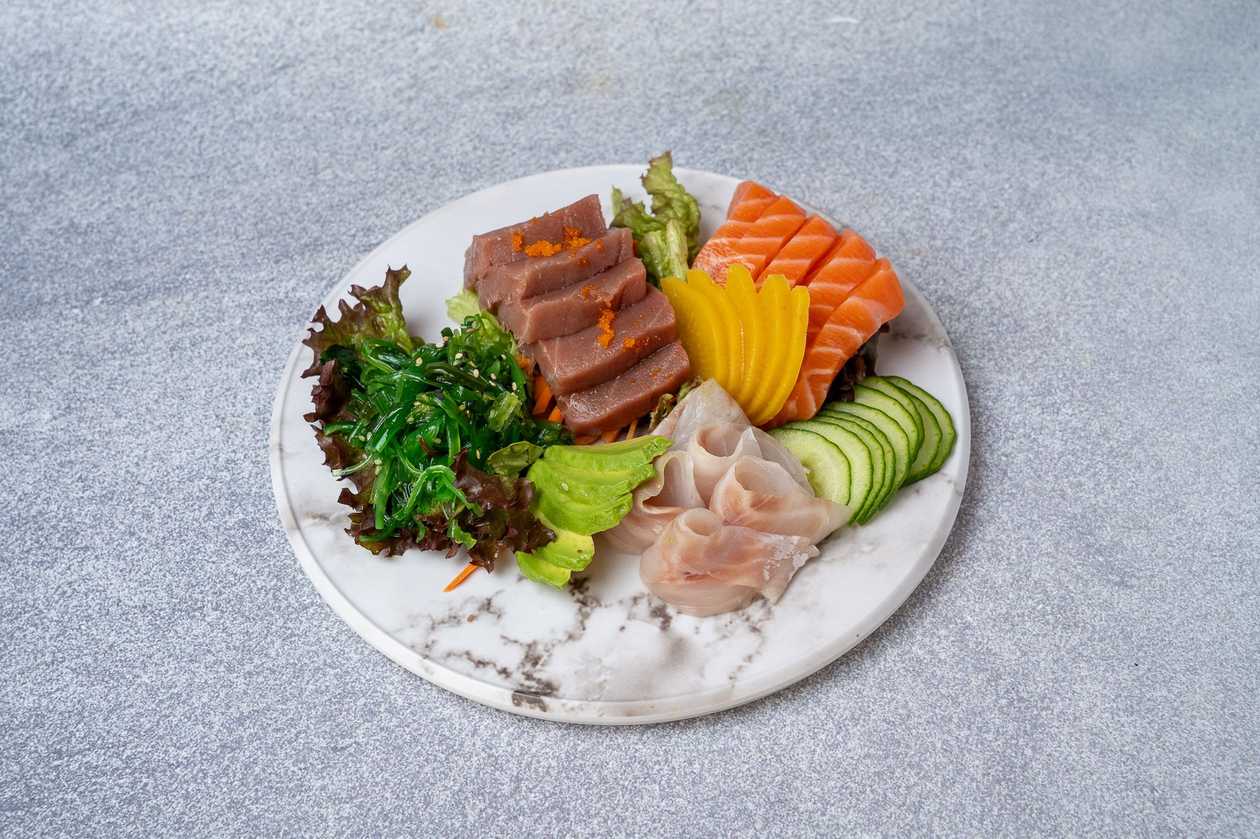 Ocean Deluxe Sashimi Platter