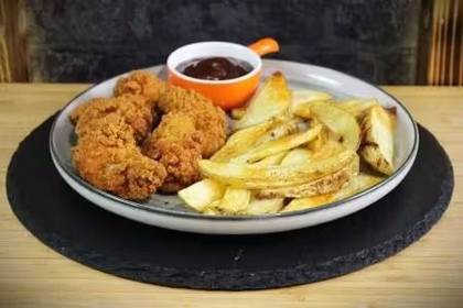 Spicy wings meal