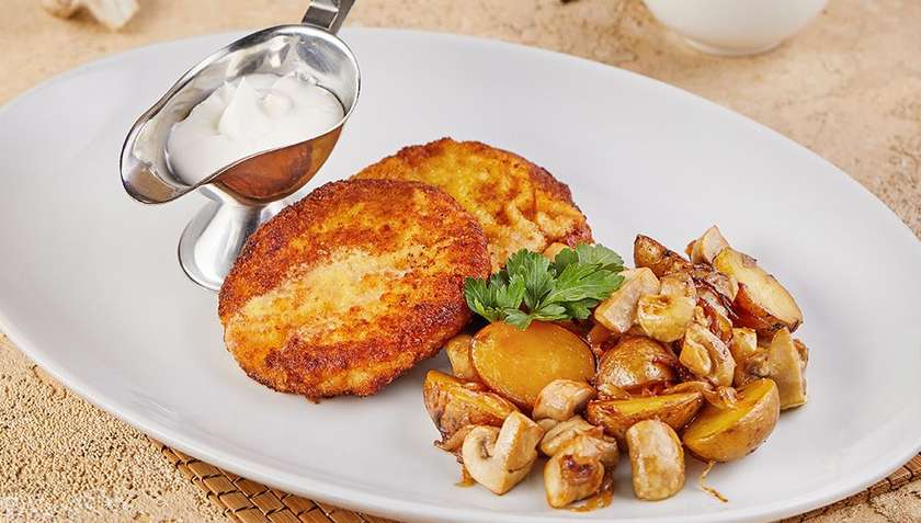 Chicken patties with parmesan