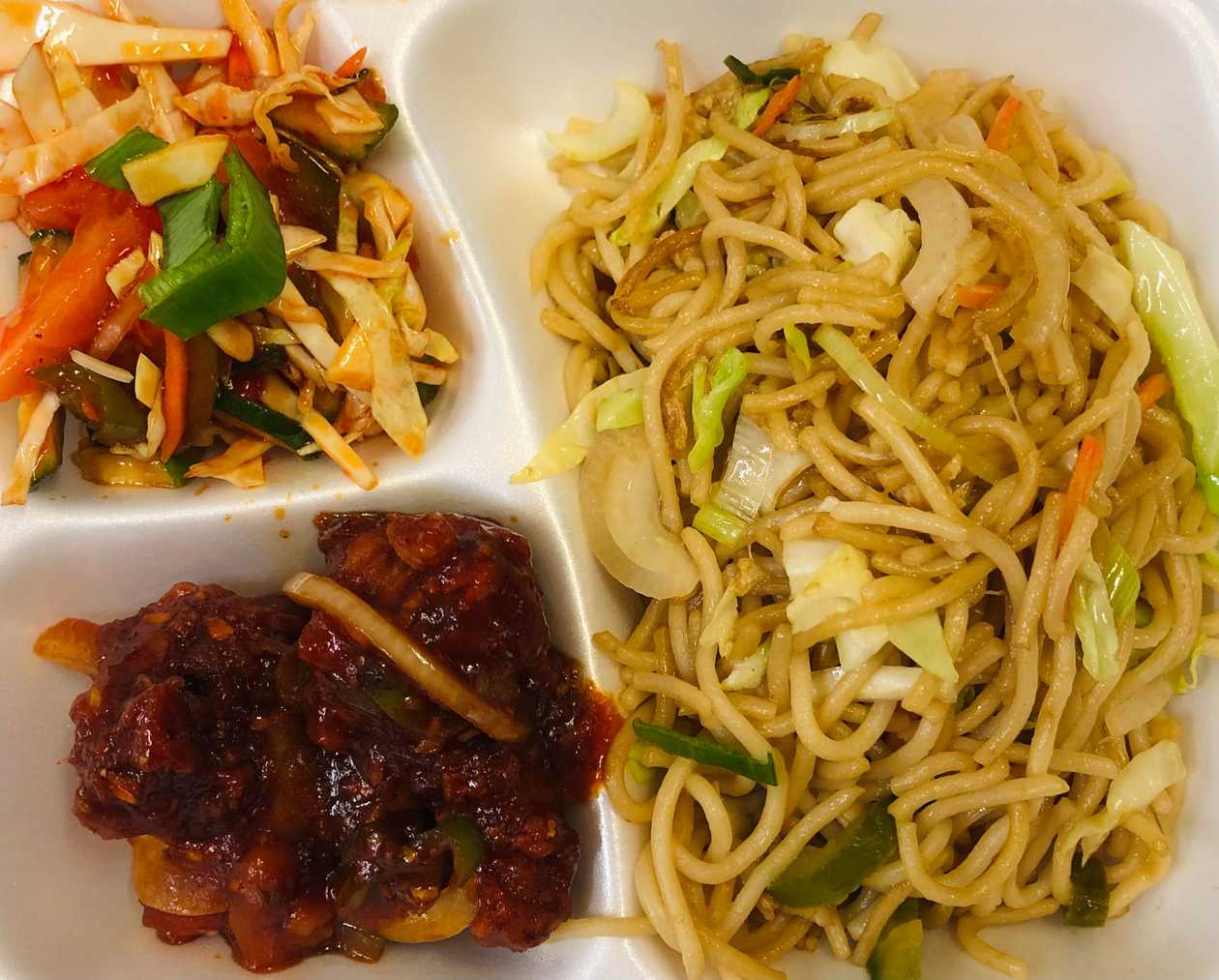 Lunch 4. Hakka noodles with drums of heaven *