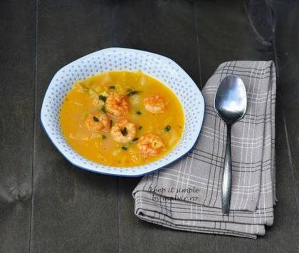 Shrimps and celery soup