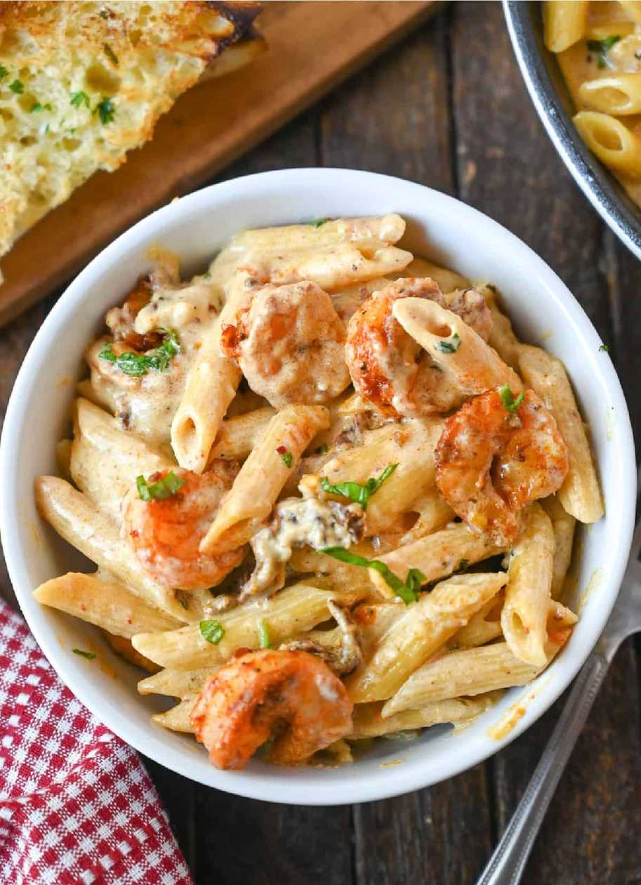 Cream Garlic Shrimp Pasta