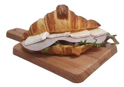 Croissant Salgado de Fiambre de Peru