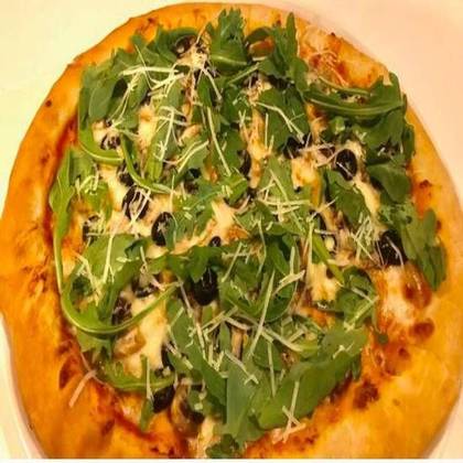 Pizza Funghi e Rúcula