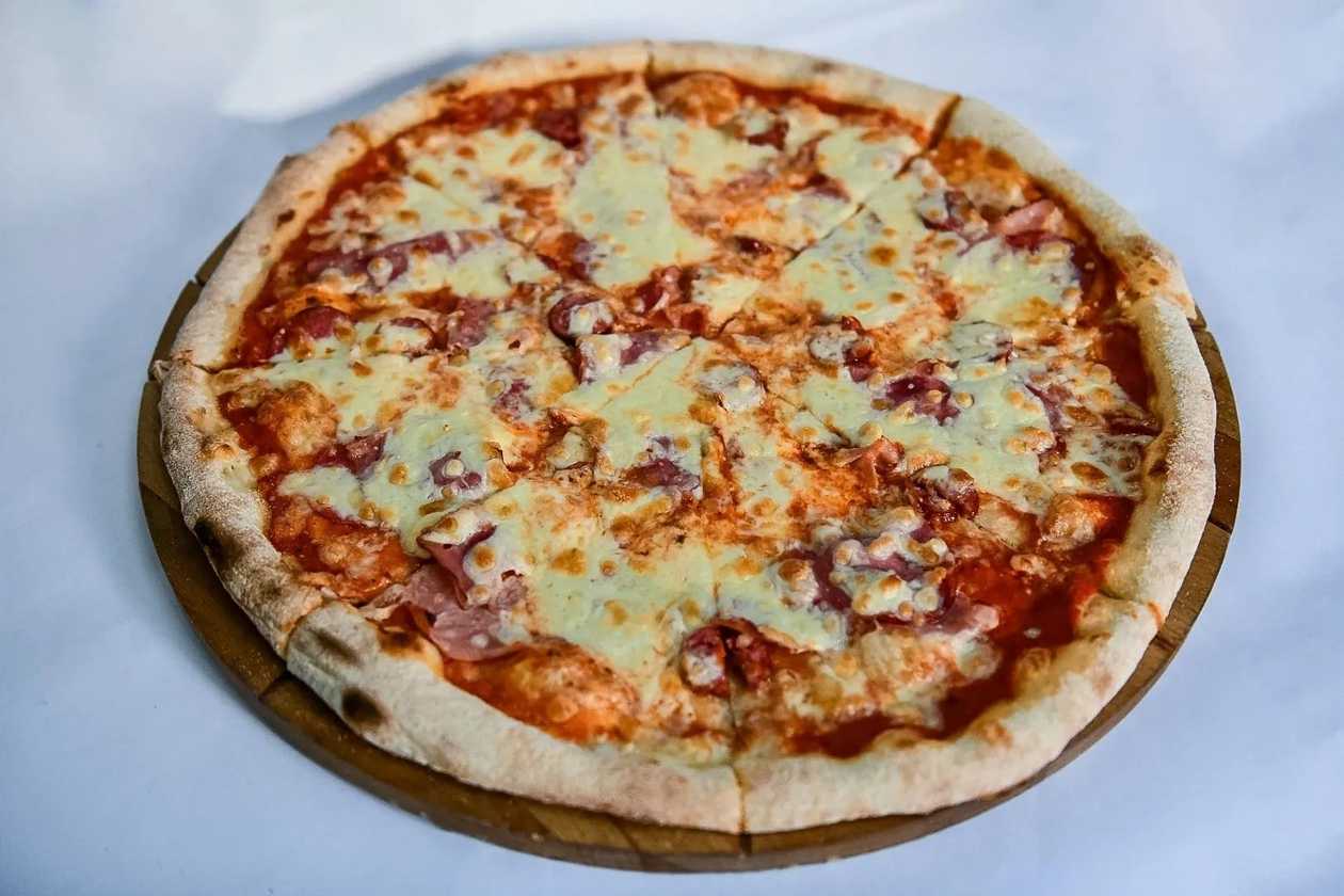 Carnivore pizza 33cm