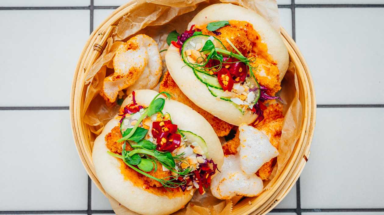 Coconut prawns Bao burger