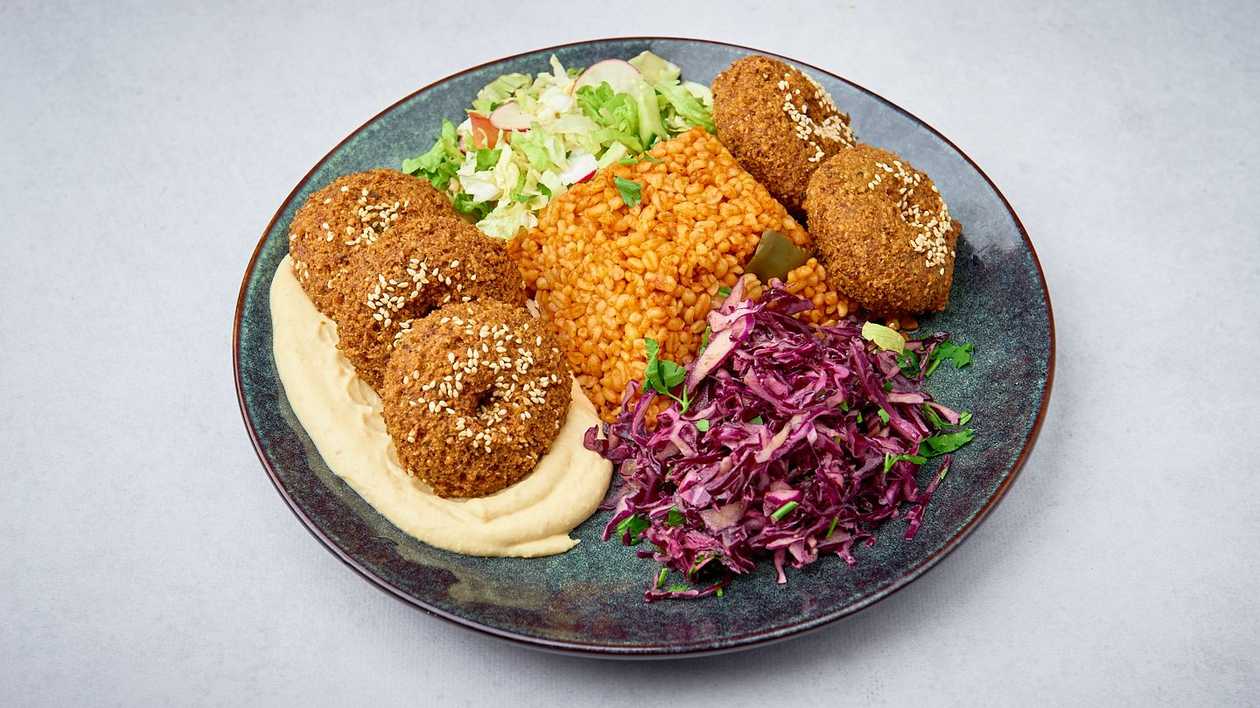 Falafel w zestawie